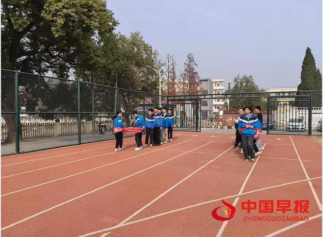 1765445750132832.png 1.png